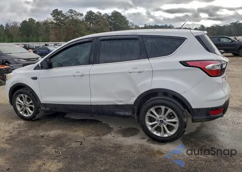 2017 Ford Escape Se z USA, uszkodzony, nr VIN 1FMCU0G9XHUB95353